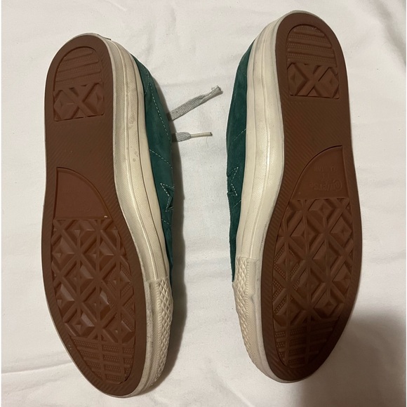 Dark green converse shoes - Picture 2 of 4